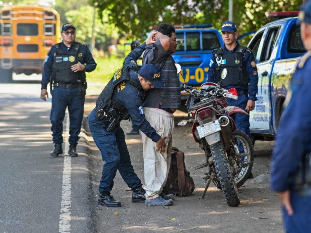 PNC refuerza acciones de seguridad ciudadana en Champerico