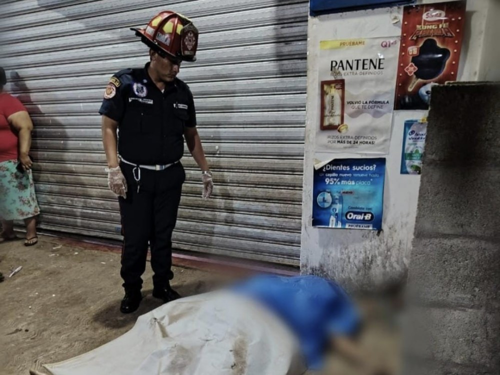 Posible riña callejera deja a un hombre sin vida