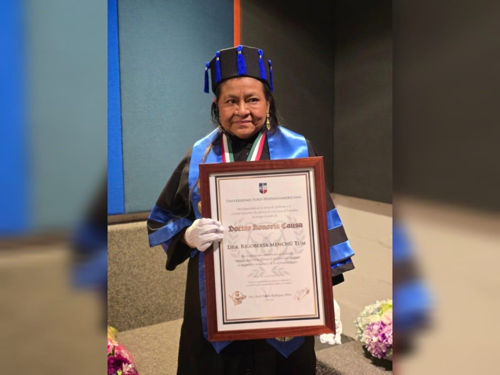Premio Nobel, Rigoberta Menchú, recibe título de Doctora Honoris Causa