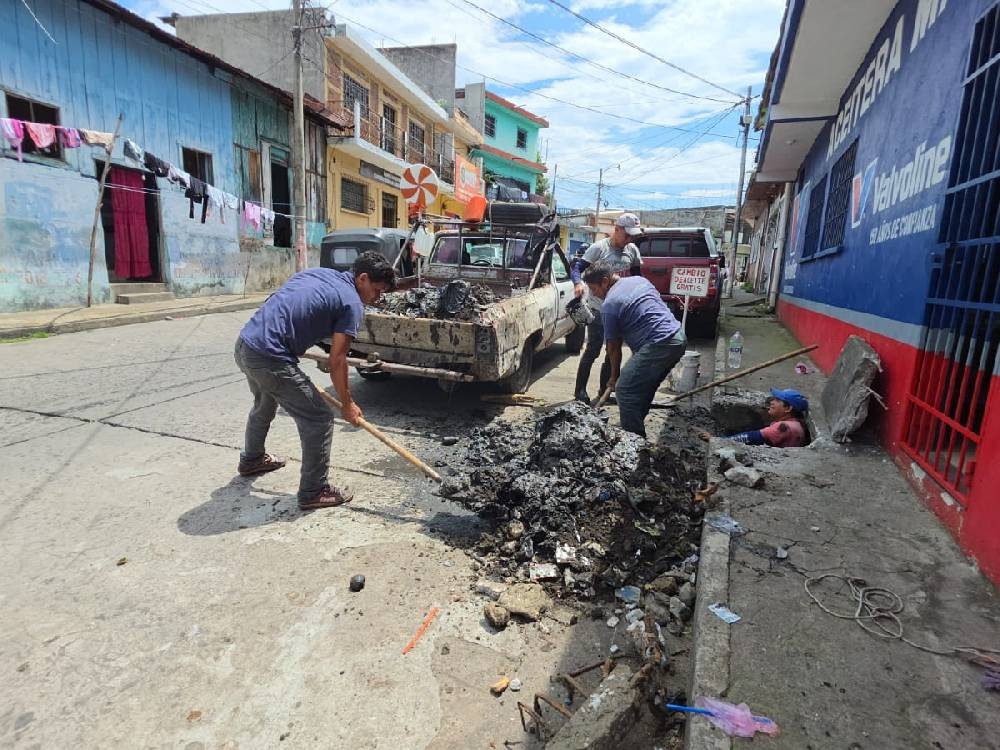 Preocupa cantidad de desechos depositados en los tragantes de la ciudad de Mazatenango