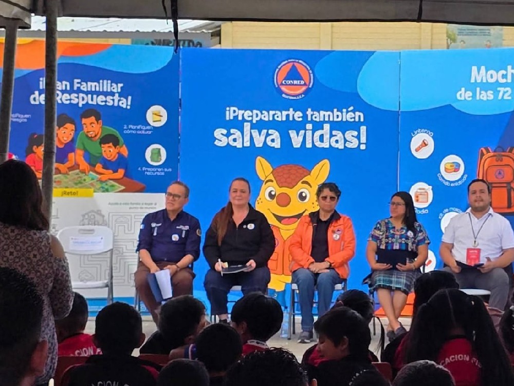 Presentan juego para enseñar prevención de riesgos a la niñez