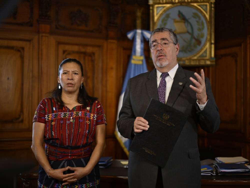 Presidente Arévalo decreta aumento del Salario Mínimo para las tres actividades económicas en todo el país