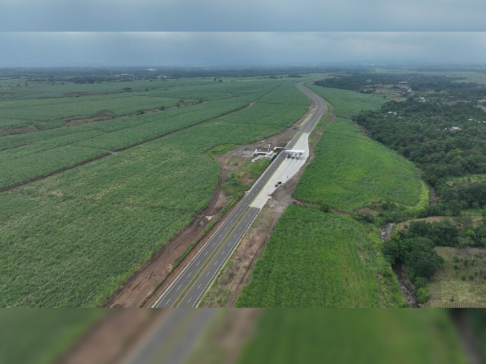 Presidente Bernardo Arévalo recorre Xochi