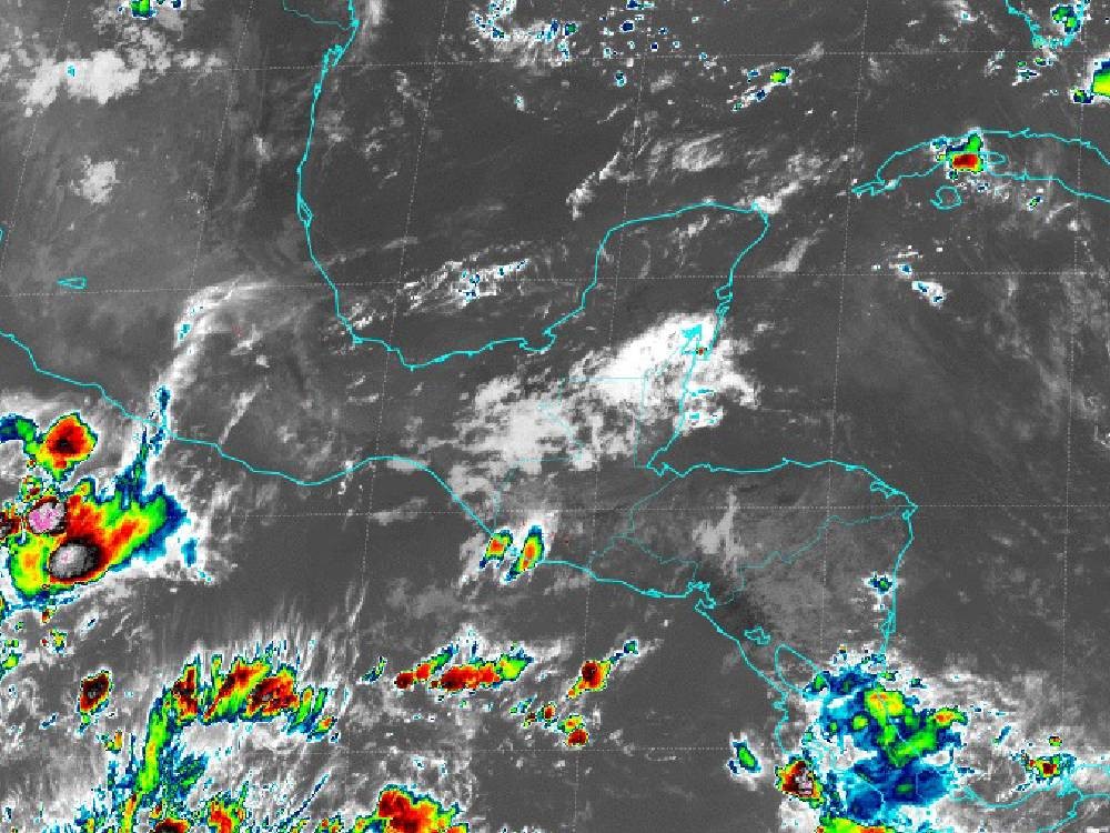 Prevén ambiente cálido y lluvias dispersas durante el fin de semana