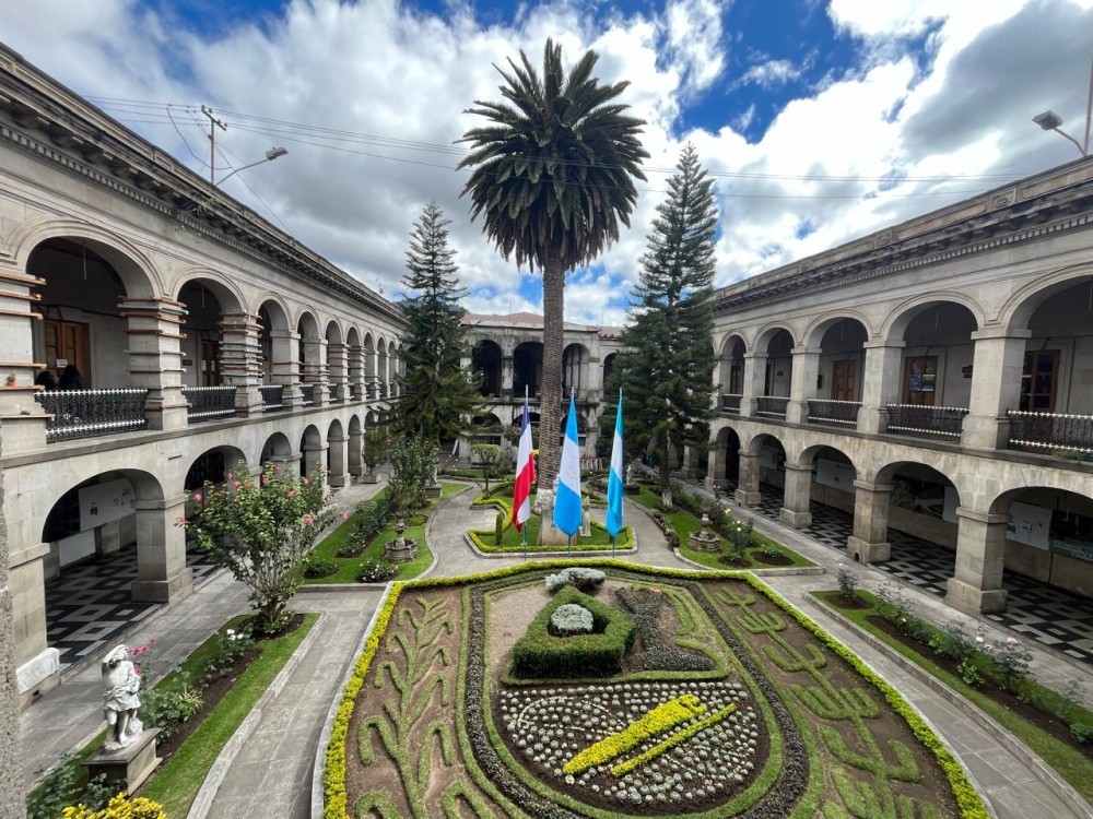 Prevén instalar detectores de metal en Palacio Municipal de Xela 