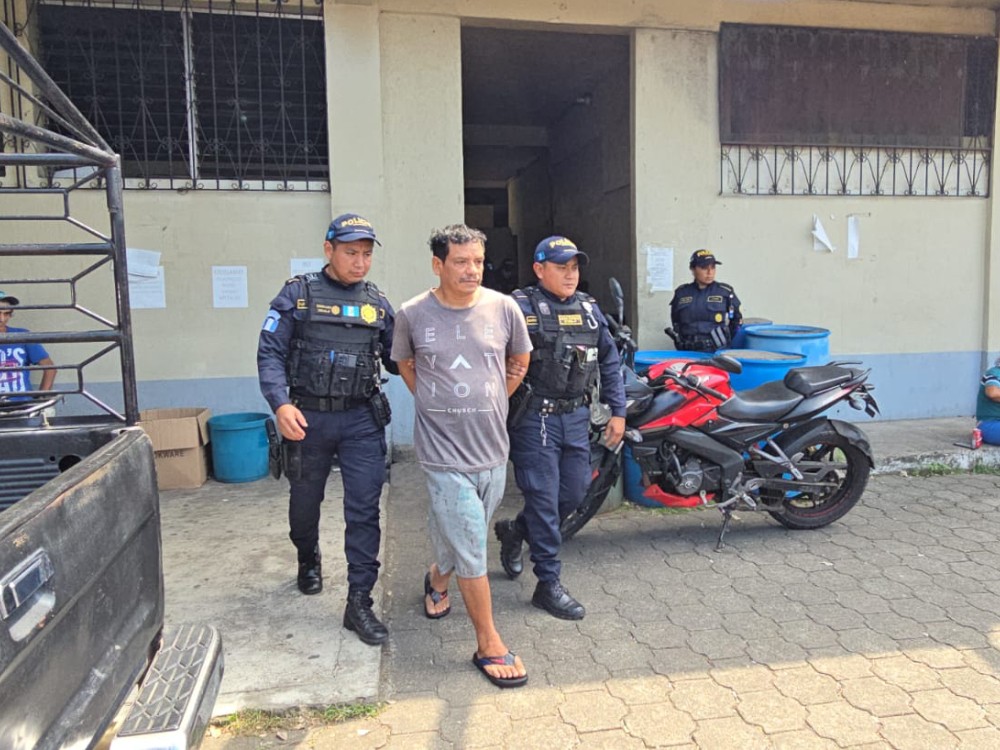 Privados de libertad son trasladados a nueva carceleta