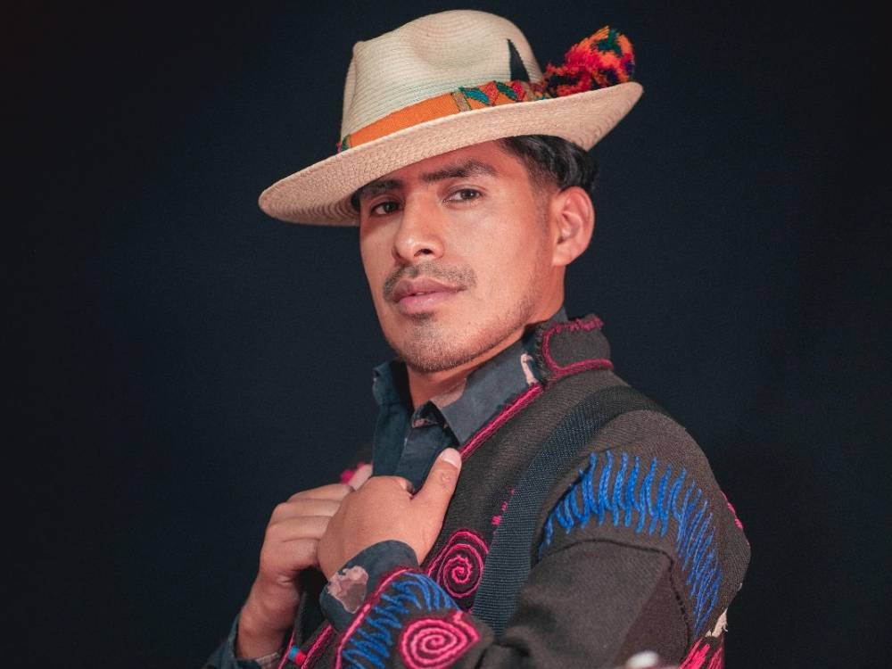 Promociona "Abraza mi corazón"