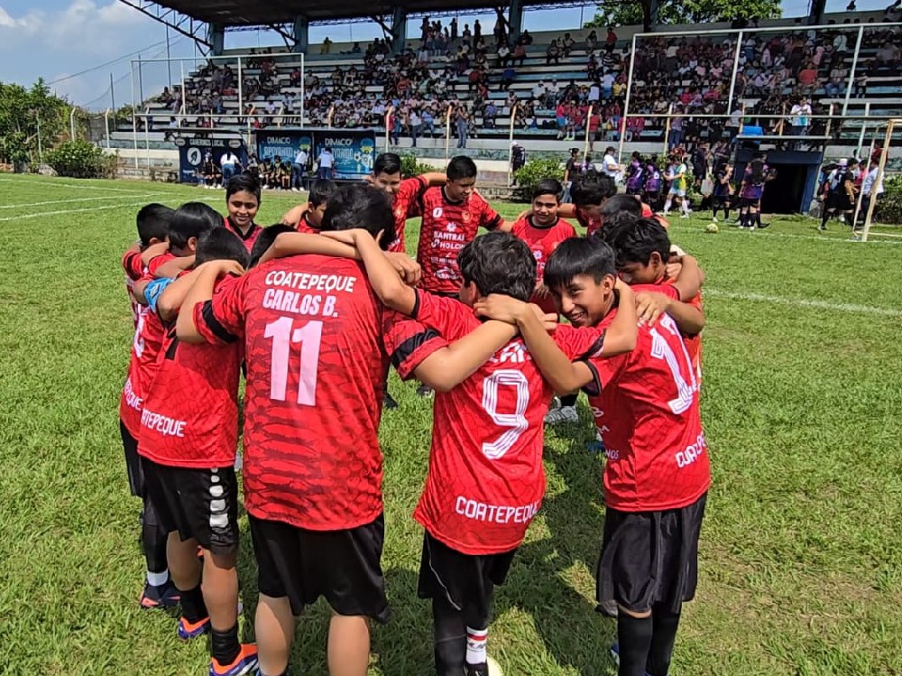 Promueven el deporte con campeonato interaulas