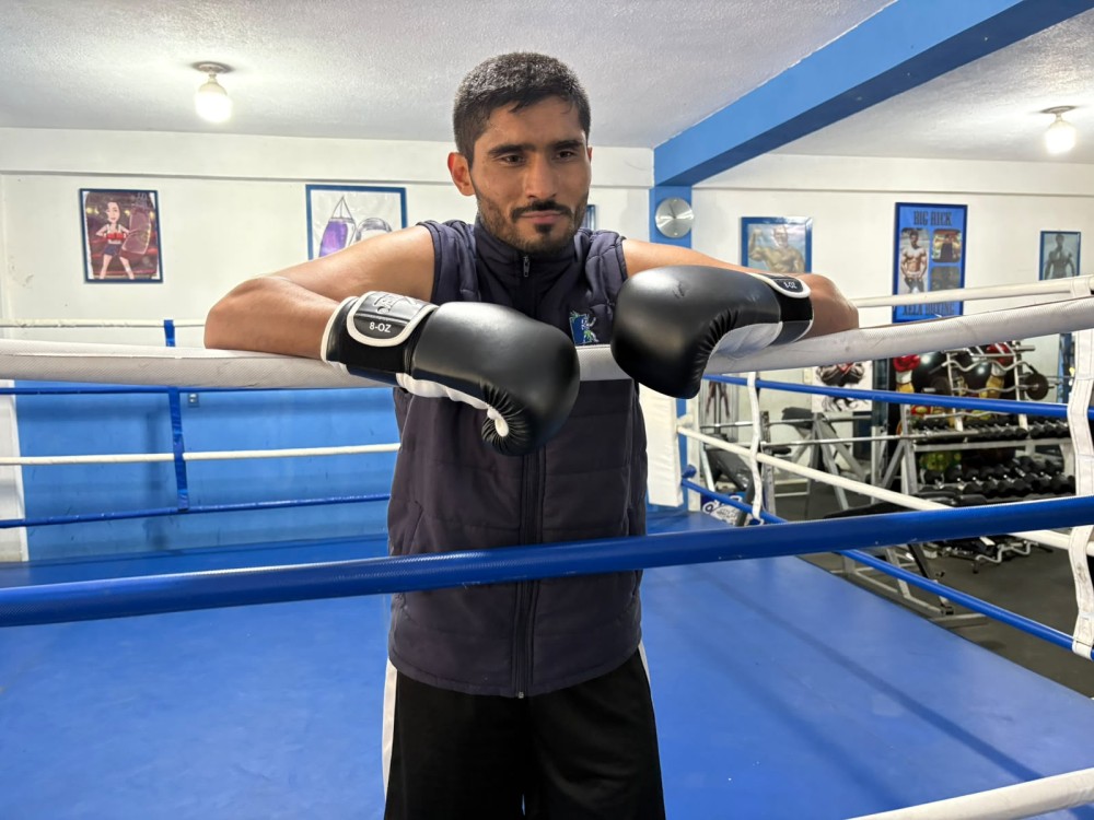 Pugilista quetzalteco, Carlos Tobar, tendrá su primera pelea profesional