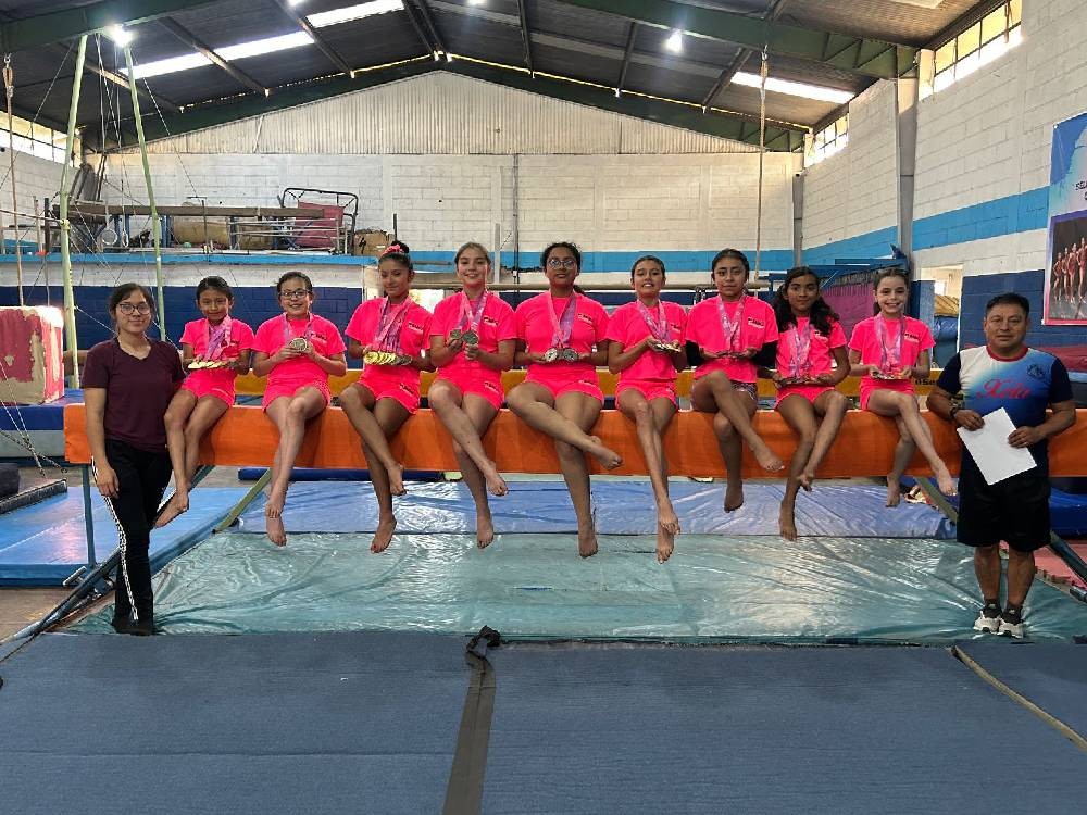 Quetzaltenango cosecha más de 30 medallas en copa internacional de gimnasia 