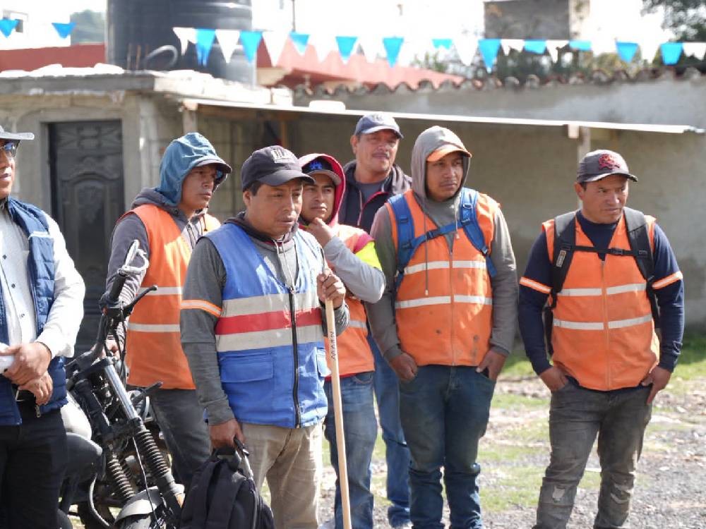 Realizan jornada de limpieza en una subcuenca del río Xequijel