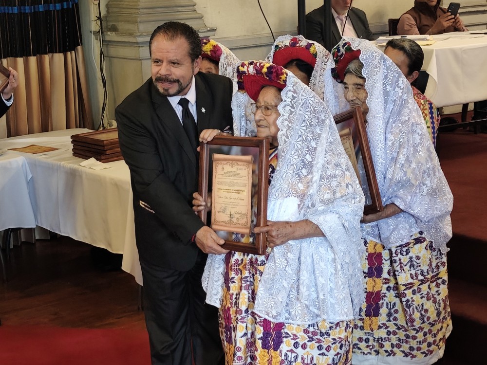 Reconocen a agrupaciones y asociaciones vinculadas a la Virgen del Rosario