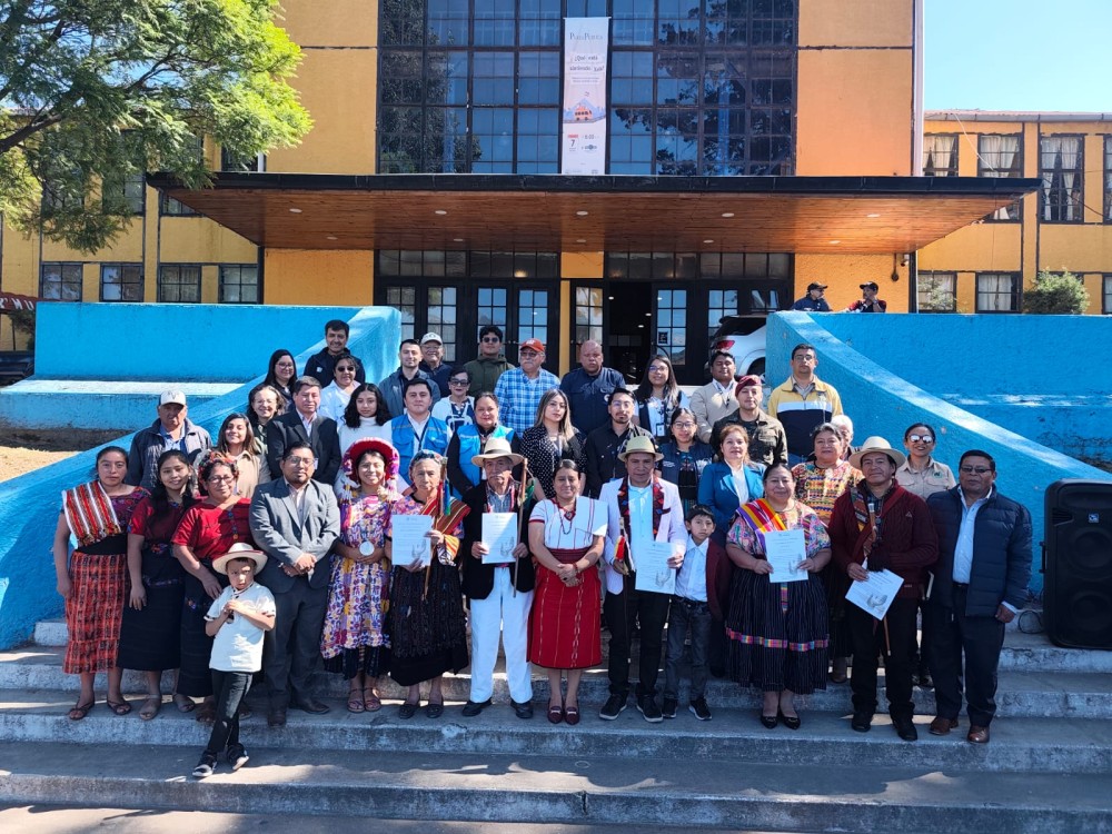 Reconocen a representantes indígenas como embajadores de la paz en Quetzaltenango