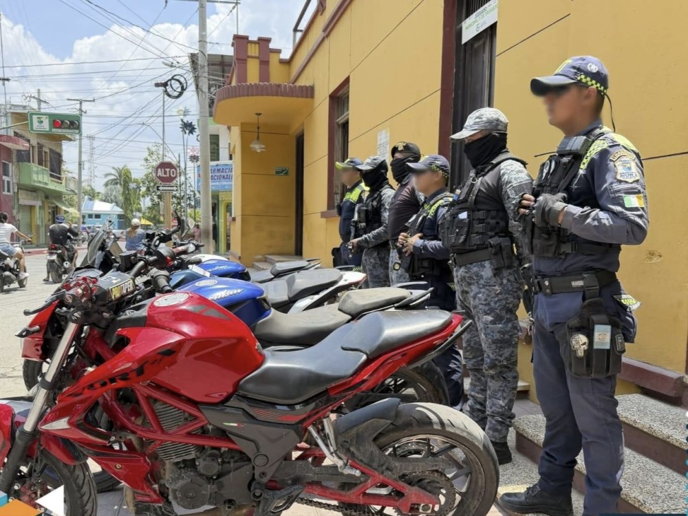 Recuperan motocicletas robadas durante operativo de Semana Santa en Ayutla