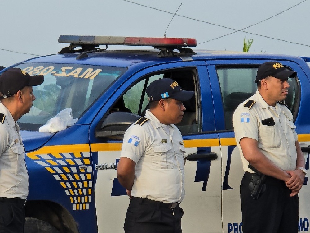 Refuerzan a Policía Nacional Civil de Suchitepéquez con equipo de comunicación