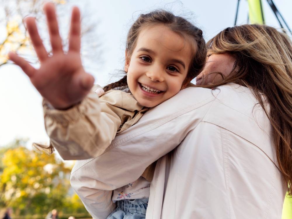 Regalémosles algo más que juguetes: una infancia donde sentirse seguros y escuchados