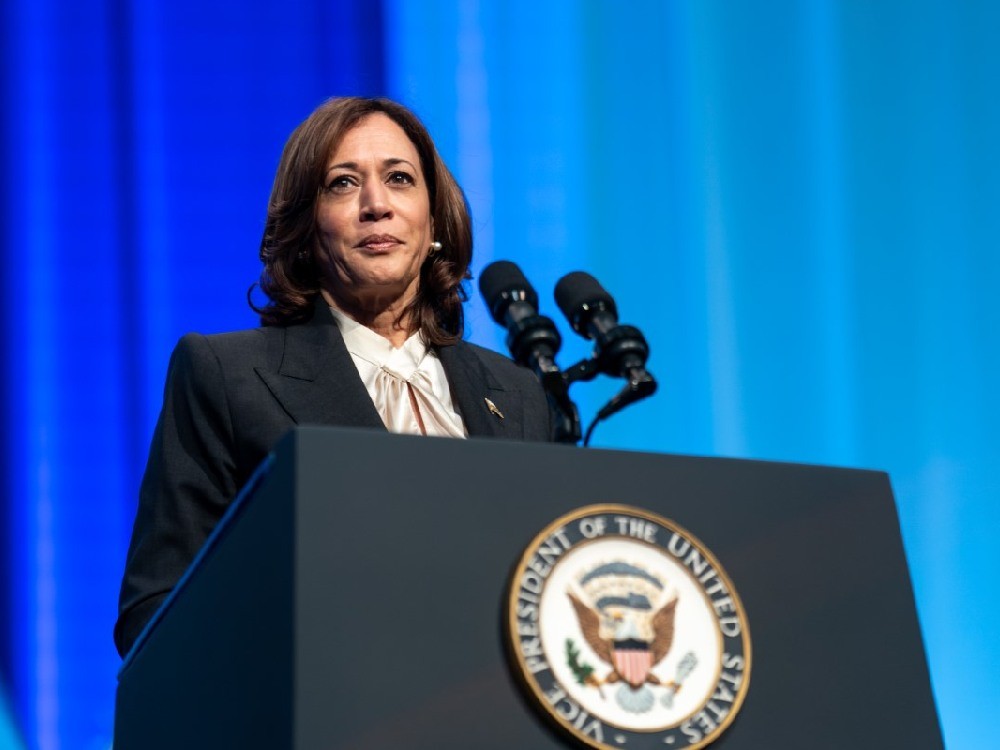 Respaldan a Kamala Harris, luego de que Biden abandonara la carrera por la Presidencia de EE.UU. 