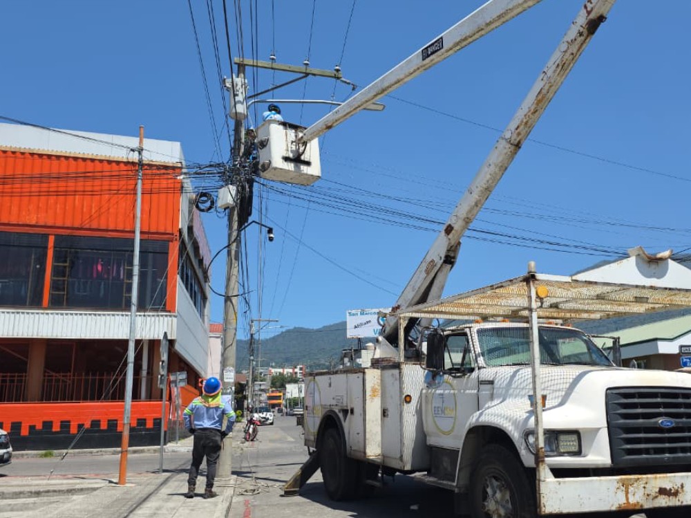 Retiran transformadores instalados en el campo de la feria para fortalecer la red eléctrica de San Marcos