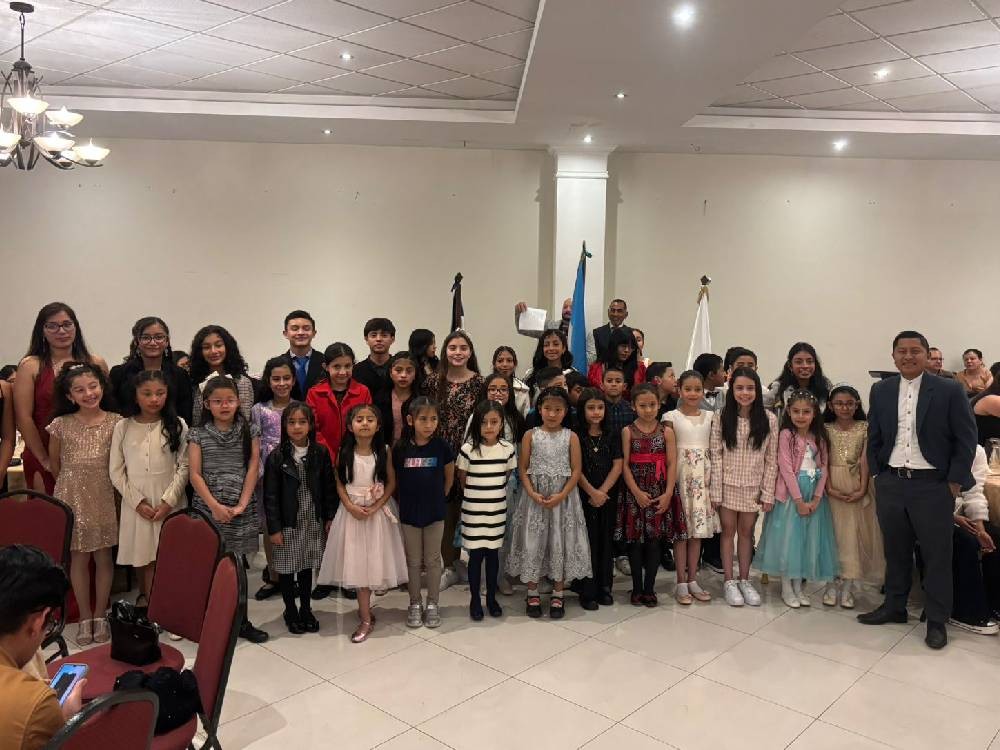 Rinden homenaje a gimnastas destacados durante la temporada 2025