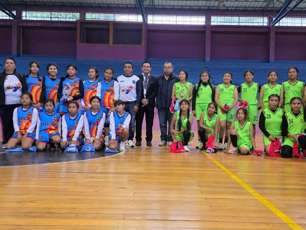 San Cristóbal Cucho se corona campeón de baloncesto escolar en San Marcos