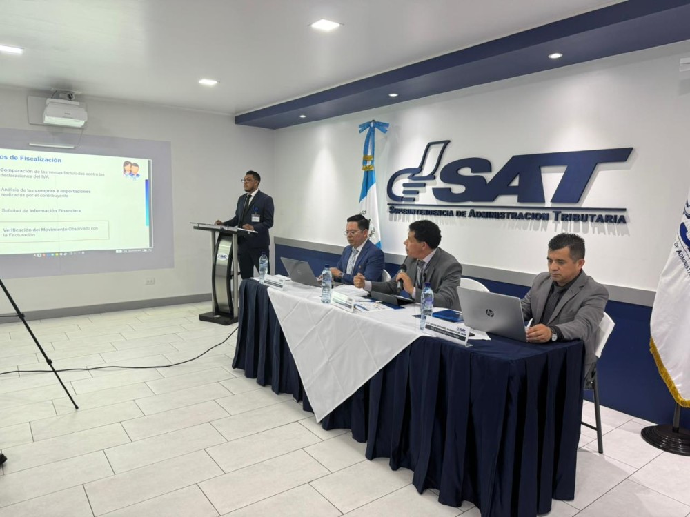 SAT fiscalizará negocios por Bono 14 