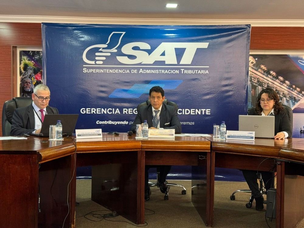 SAT suspenderá a contribuyentes con omisos