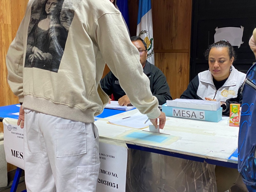 Se define al nuevo director en tercera vuelta o todo queda en manos del  CSU
