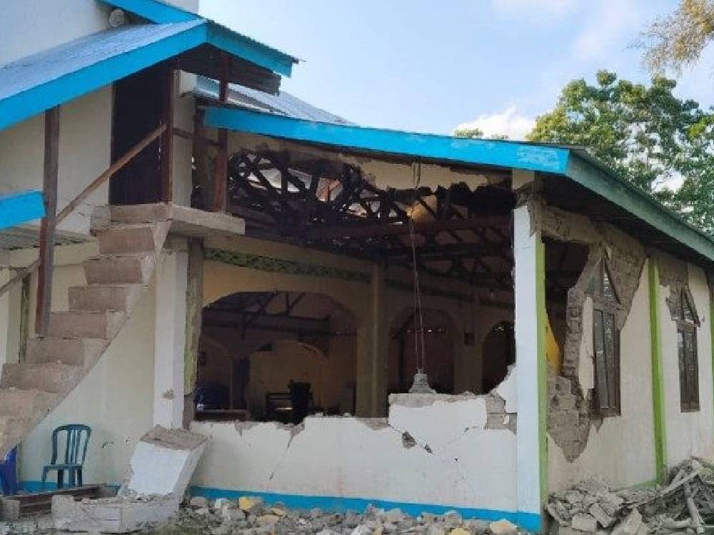 Se eleva a 68 la cifra de muertos tras el terremoto en Indonesia