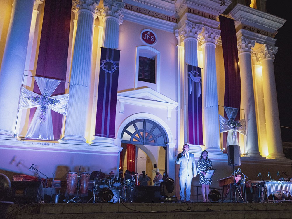 Serenata de Miércoles Santo invade de tradición la ciudad