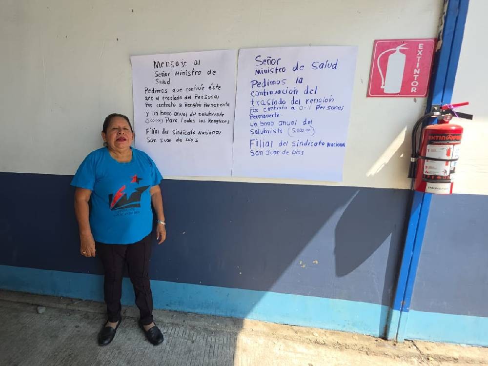 Sindicato de Salud en Mazatenango se une a jornada nacional de protesta; exigen traslados al renglón 011