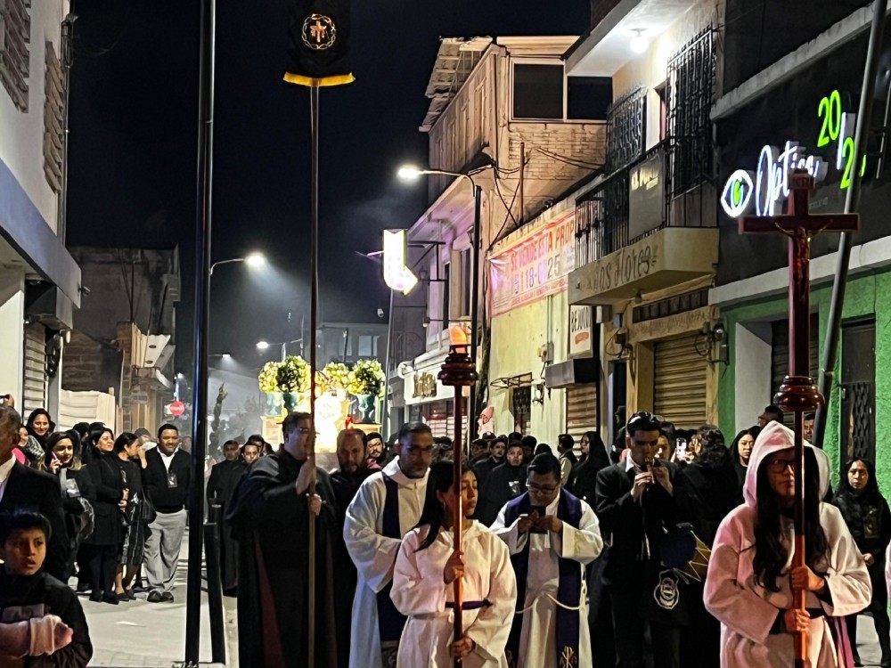 Solemne cortejo procesional conmemoró a los fieles difuntos en Huehuetenango