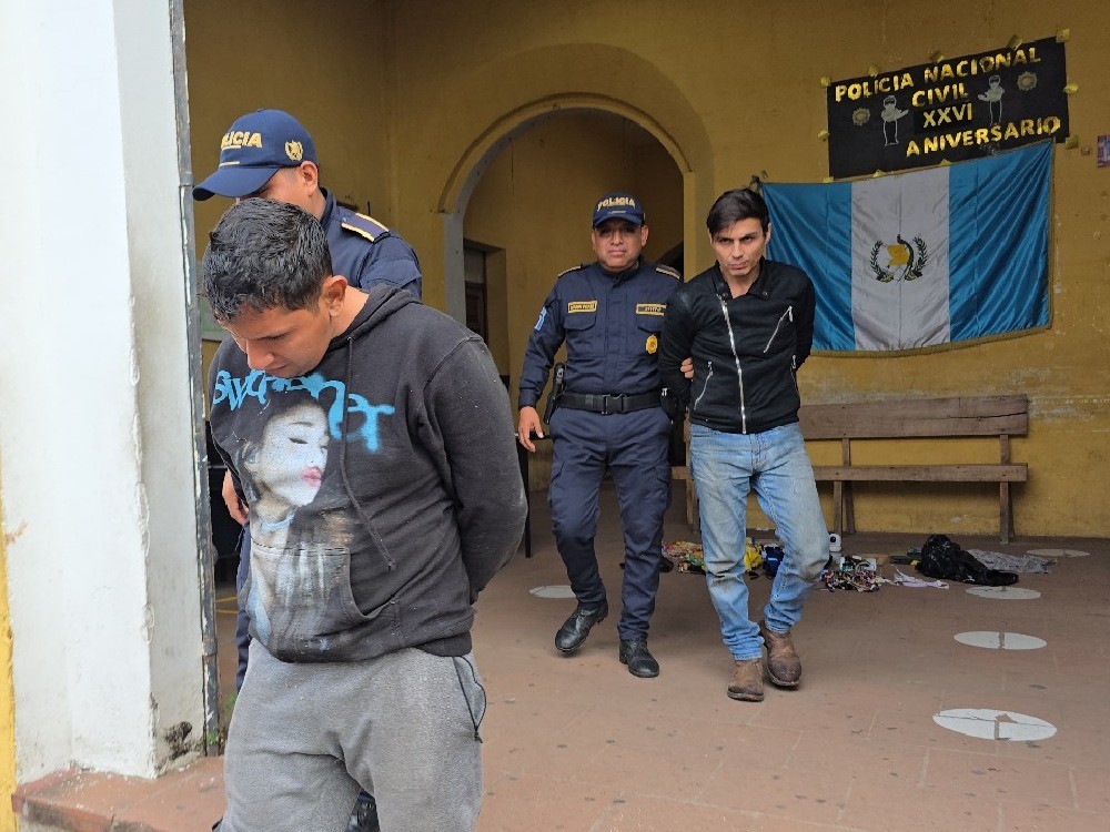 Sorprendidos cuando saqueaban un negocio en Mazatenango