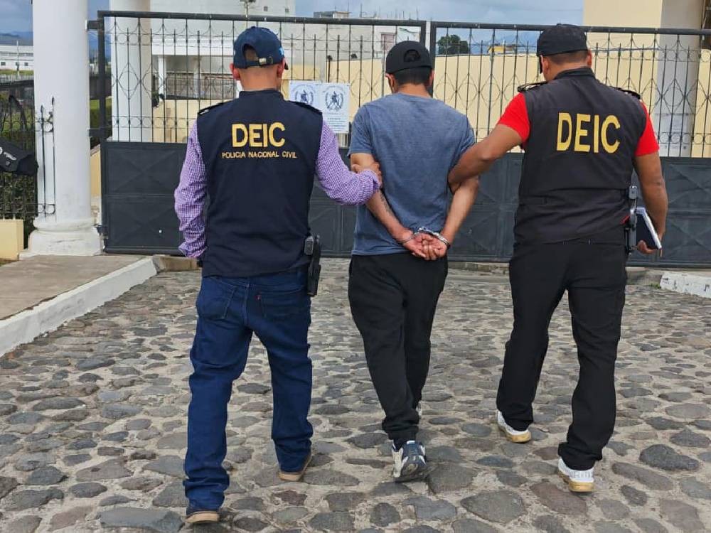 Sospechoso de matar a su conviviente con arma blanca es detenido en Xela 
