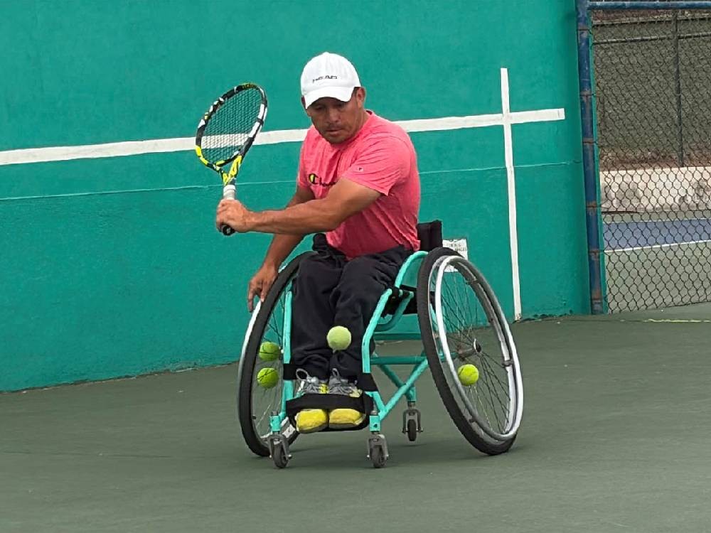 Tenista quetzalteco representa a Guatemala en evento internacional 