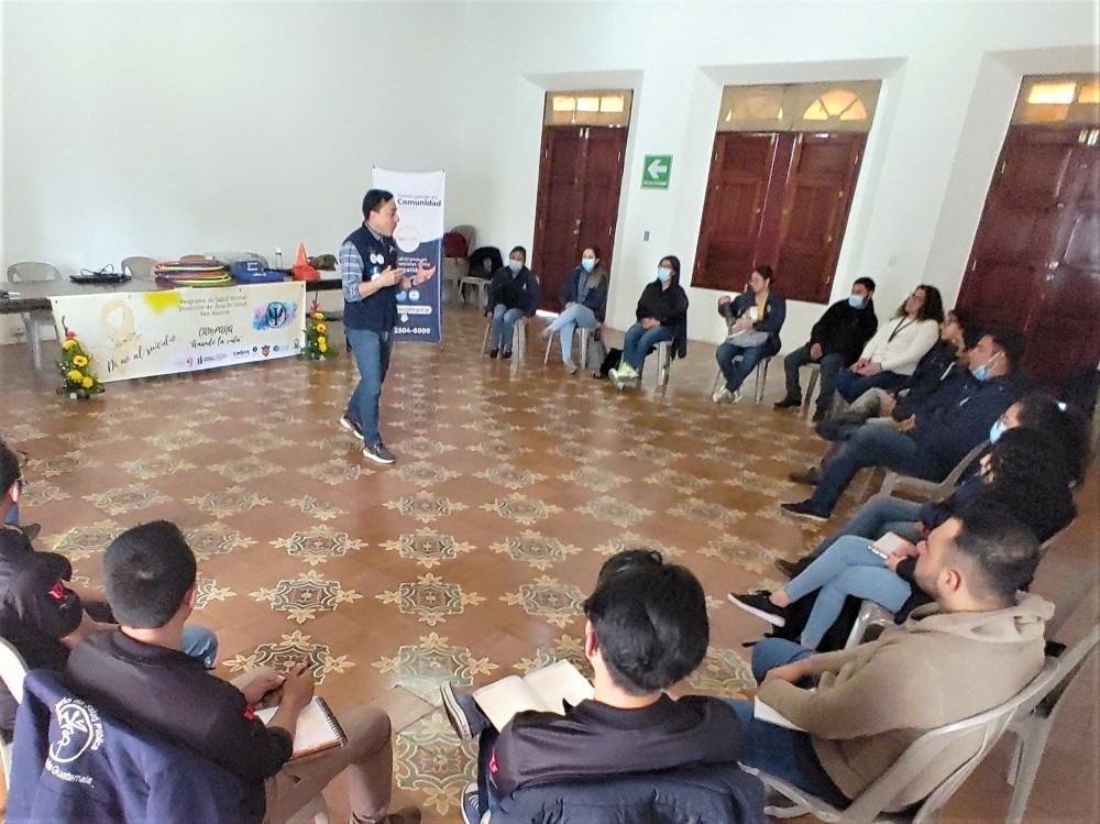 Trabajadores de salud se capacitan en salud mental para prevenir suicidios