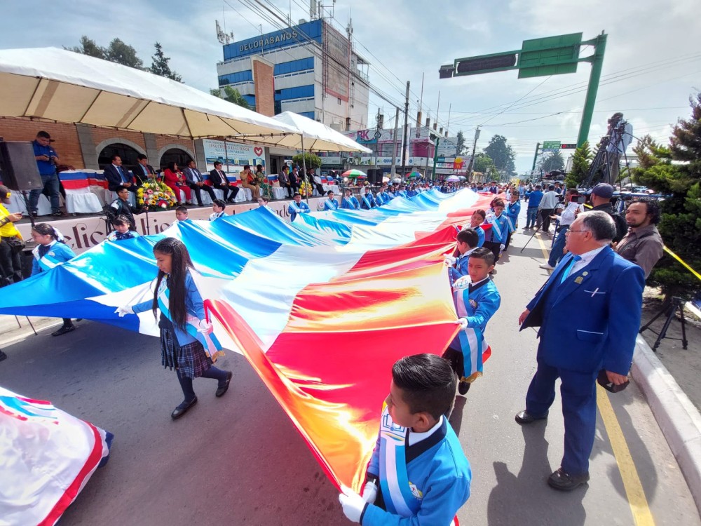 TRANSMISIÓN EN VIVO | Más de 4 mil estudiantes del nivel primario serán parte del Desfile Inaugural de Xelafer 2025
