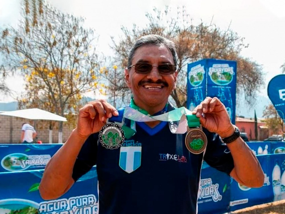 Triatleta Carlos Lemus gana el primer lugar en Duatlón nacional  