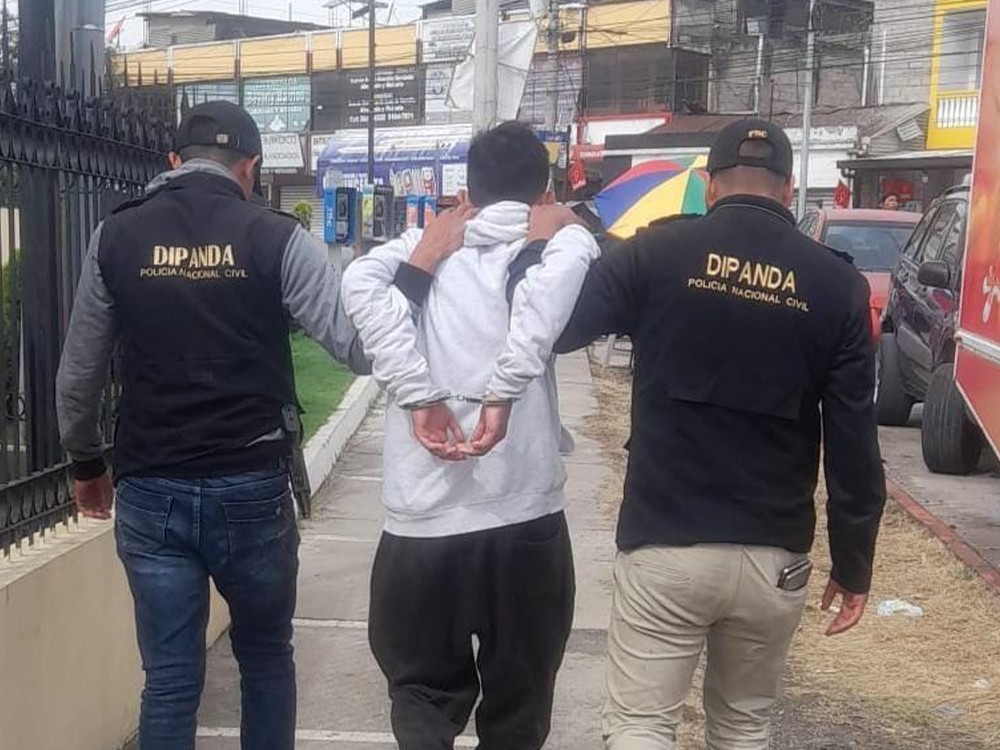Un adulto y un menor son capturados por extorsión en Quetzaltenango  
