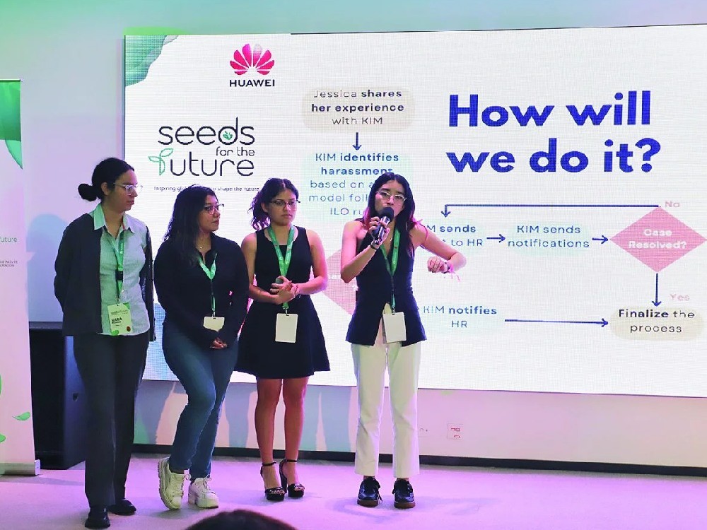 Universitarios guatemaltecos destacan en evento internacional