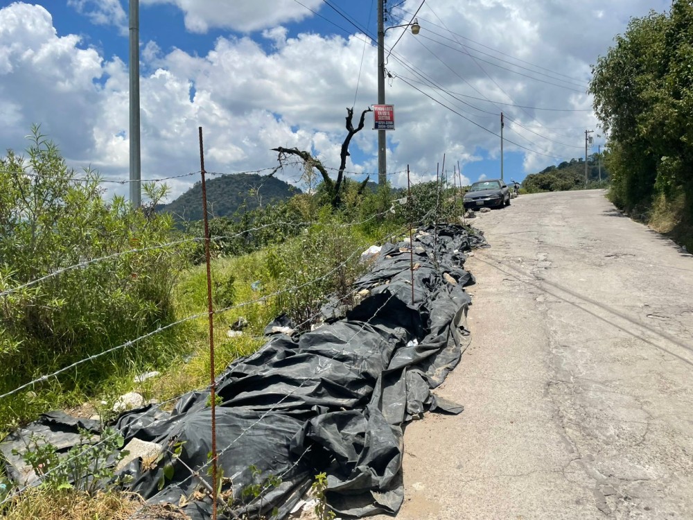 Vecinos piden atender deslizamiento ocurrido en el sector La Pedrera hace un año