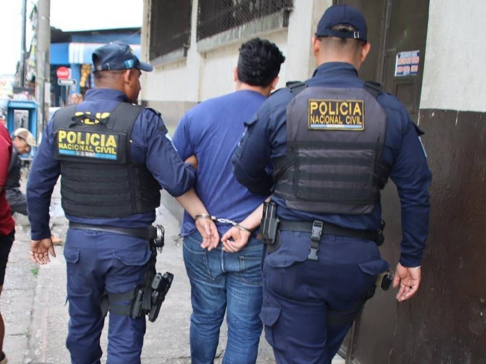 Vehículo robado mediante estafa en Olintepeque es recuperado en Escuintla; reportan un capturado 