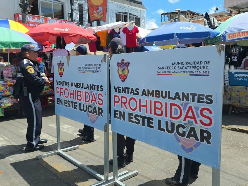 Ventas informales persisten en áreas prohibidas del centro de San Pedro Sacatepéquez