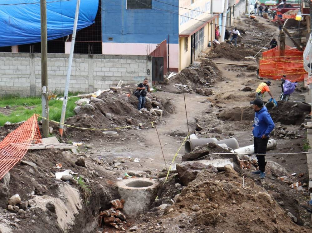 Verifican avances de tres proyectos de mejoramiento vial en Quetzaltenango