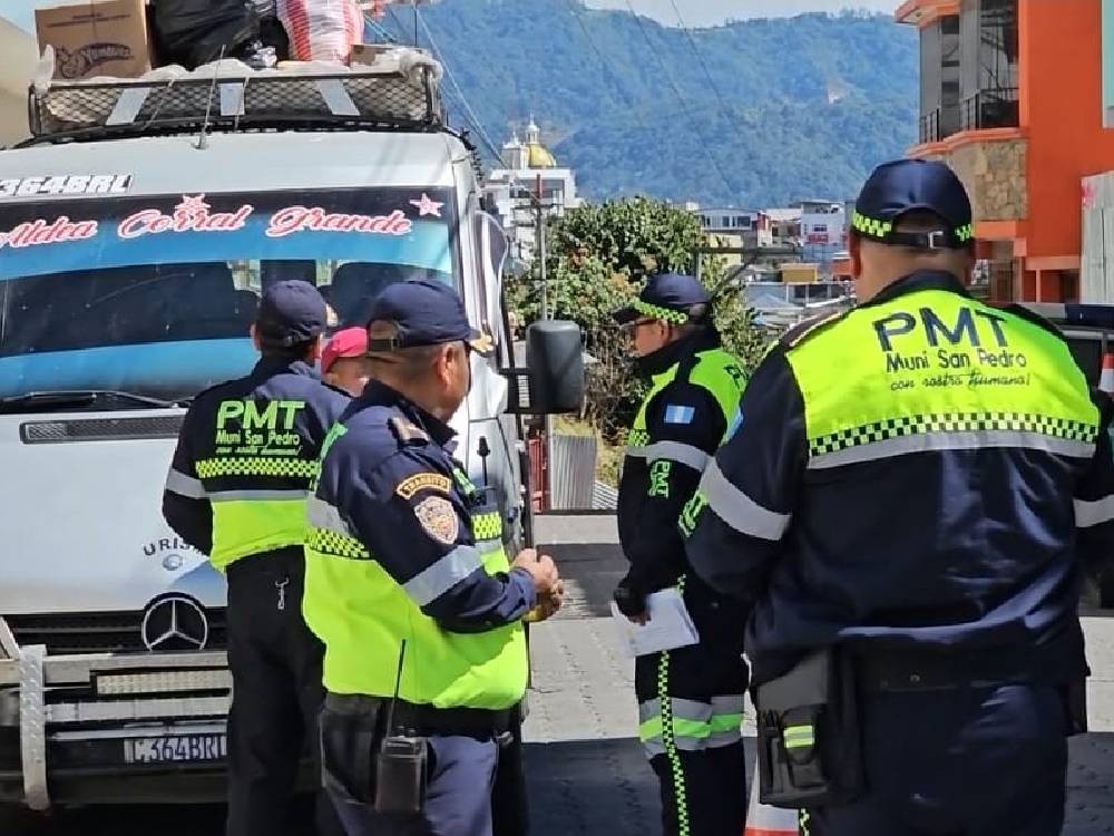 Verifican legalidad del transporte público en San Pedro Sacatepéquez, San Marcos