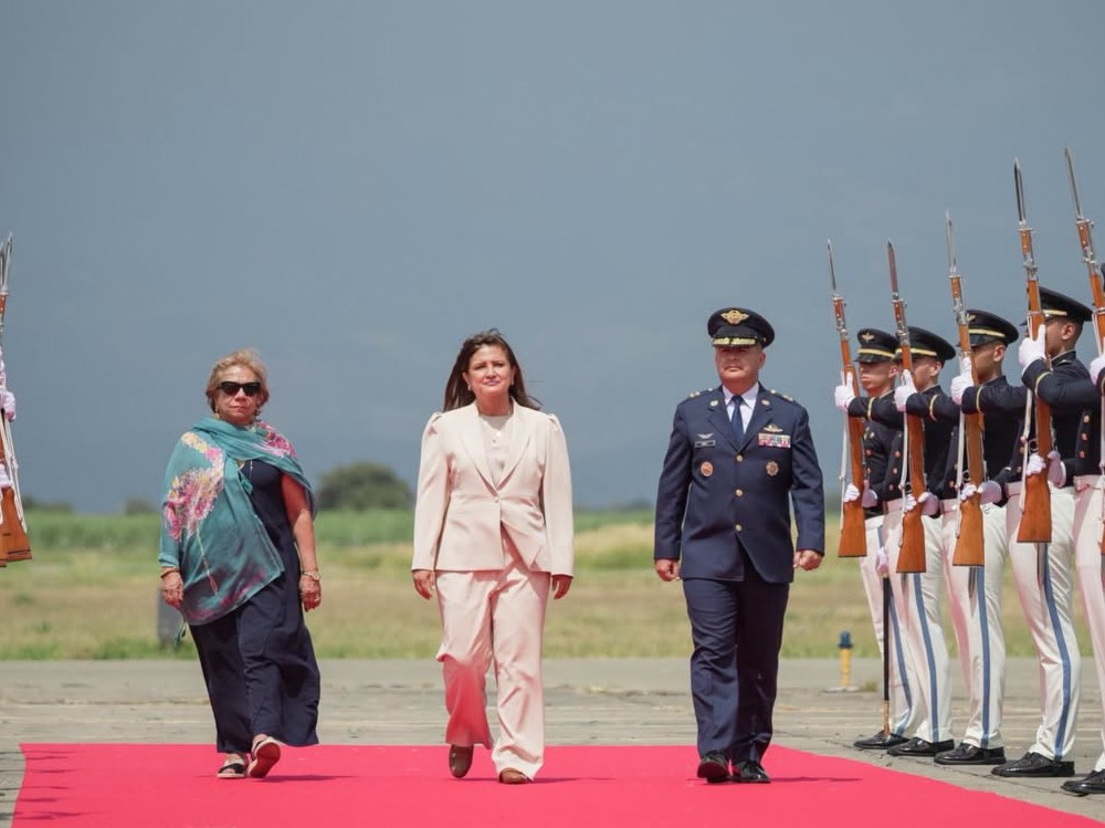 Vicepresidenta participó en toma de posesión del presidente electo de Colombia, Abelardo de la Espriella