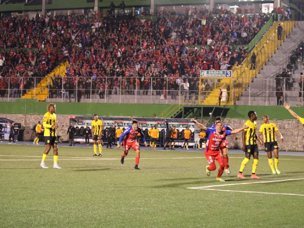 VIDEO | Afición superchiva vivió una noche inolvidable