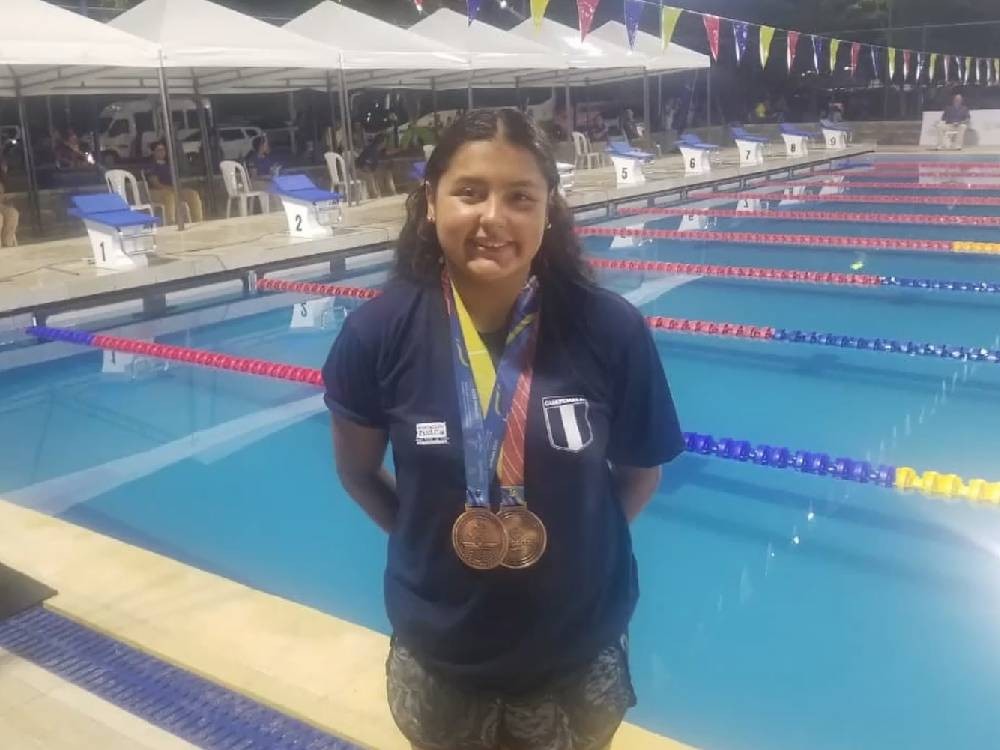 VIDEO | Atleta quetzalteca gana dos medallas en Colombia 