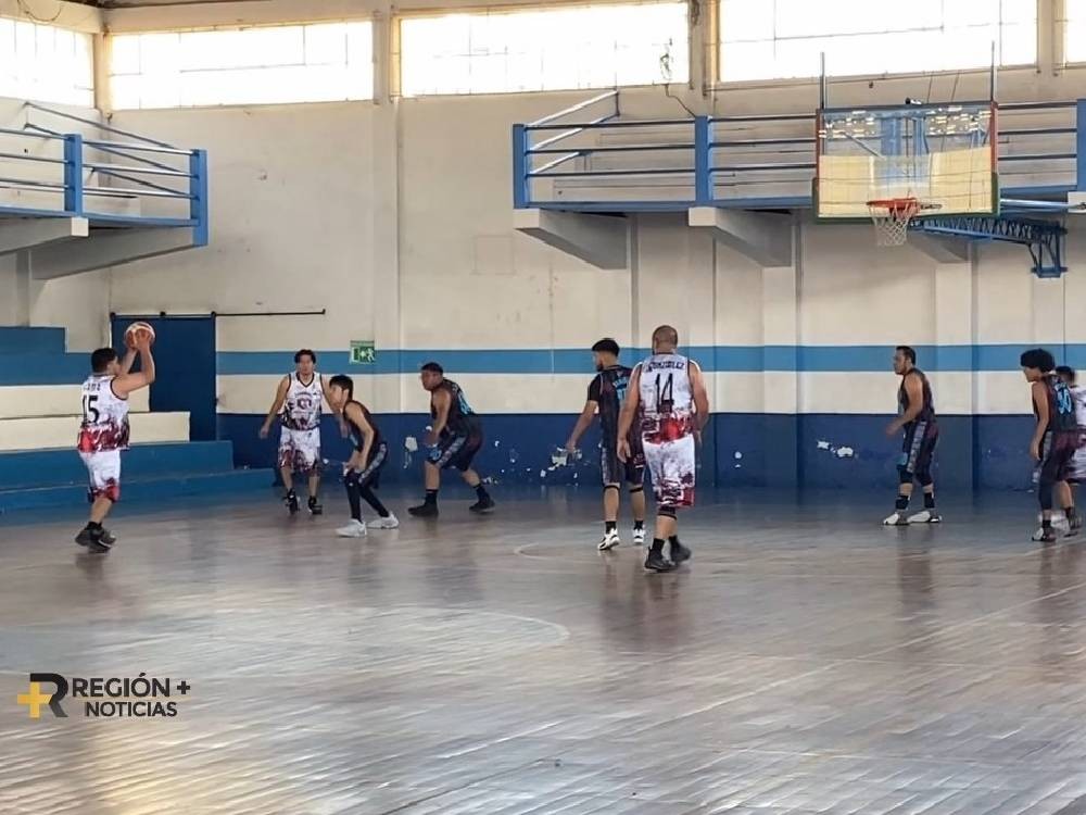 VIDEO | Baloncesto quetzalteco disputó su octava jornada 