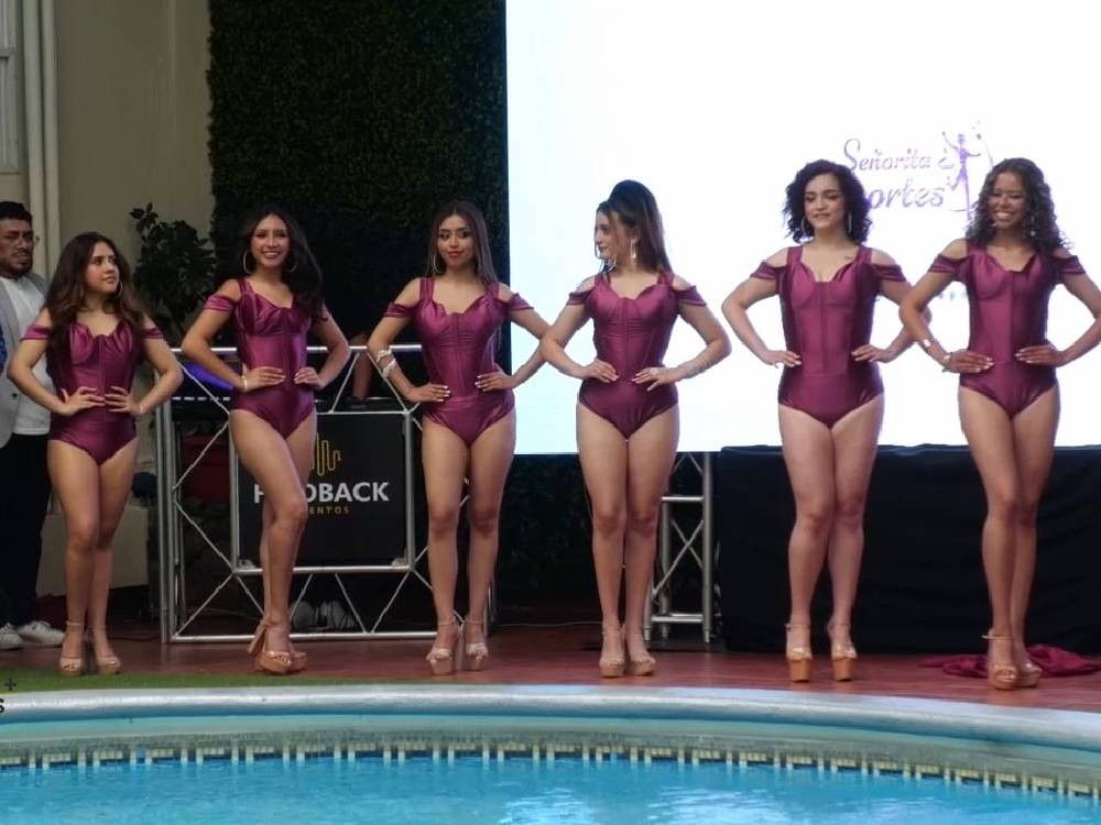 VIDEO | Candidatas a Señorita Deportes se presentan en traje de baño