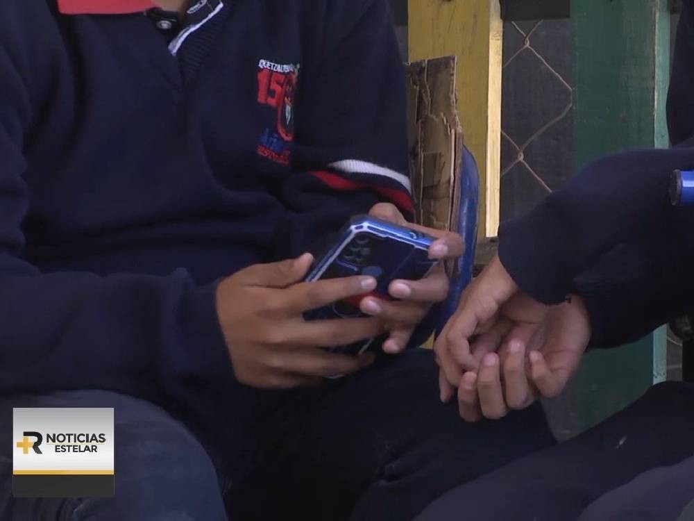 VIDEO | Celulares: uno de los principales distractores de los estudiantes del nivel primario